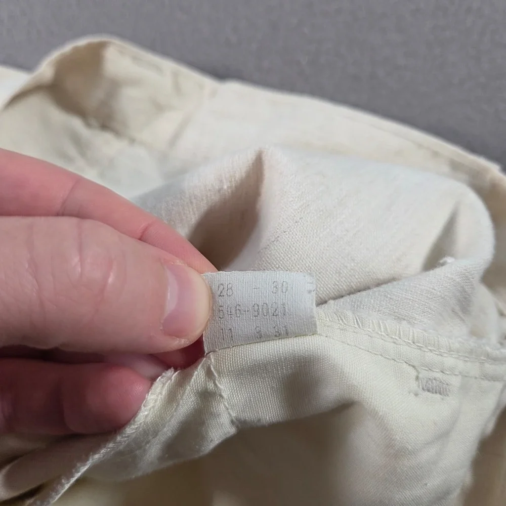 Levis measures 38x30